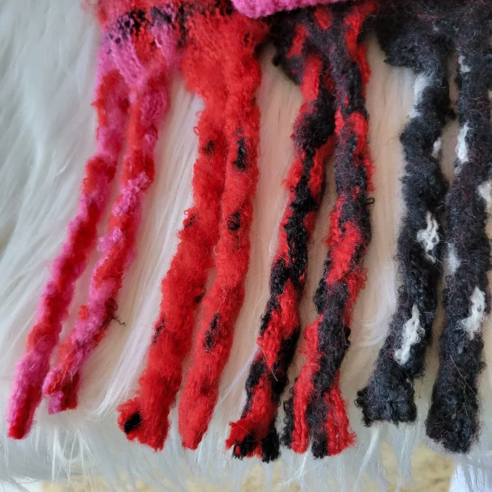 Victoria's Secret Hat and Scarf Set